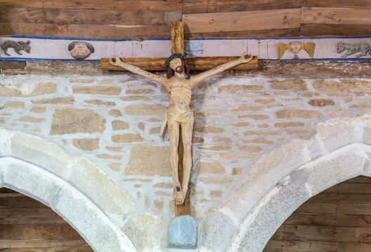 Brittany; The Crucifix of Trémalo, Pont-Aven,The Yellow Christ (in French: Le Christ jaune) is a painting executed by Paul Gauguin in 1889 in Pont-Aven