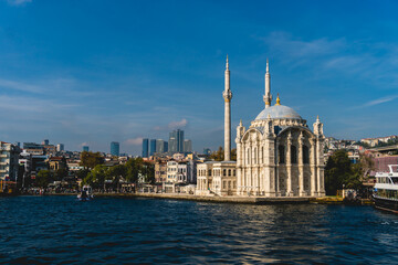 Fototapeta na wymiar Istanbul Landscape from Bosphorus