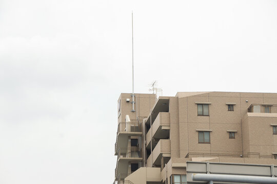 マンションの 避雷針	
