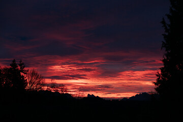 Fototapeta premium sunrise over the mountains 