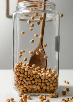 Granos, garbanzos, menestras, nutrientes, alimentos secos
