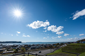 海が見える町