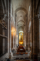 Fototapeta na wymiar iglesia románica de Zamora en el casco histórico, España
