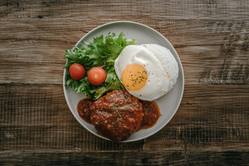 自炊　トマトソースハンバーグ