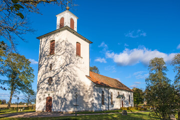 Fototapeta na wymiar Swedish country church a sunny day
