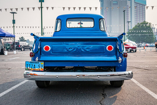 1952 GMC New Design Stepside Pickup Truck