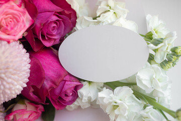 Obraz na płótnie Canvas greeting card mockup. bouquet of roses, Matiola white, chrysanthemum momoko
