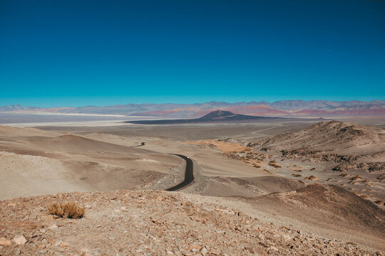 paisaje y ruta de la puna argentina