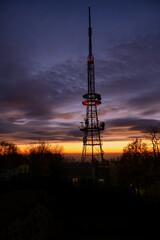 Wschód słońca na szczycie góry Ślęży k.wrocławia. Kościół na Ślęży. Sunrise one the...