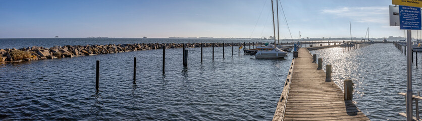Obraz premium Panorama vom Hafen Maasholm bei Kappeln an der Schlei im Oktober 2021 