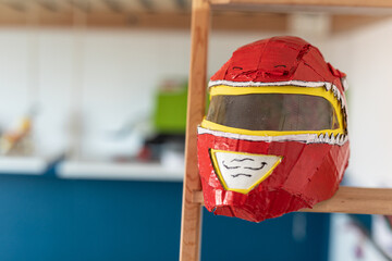 spielzeug helm selbstgemacht