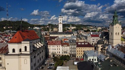 Fototapeta na wymiar Panorama starówki Lwowa