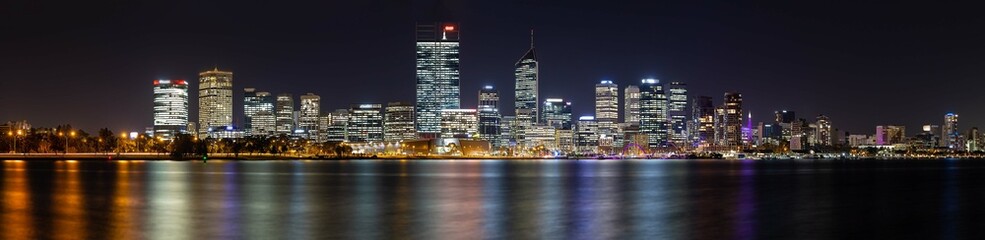 Naklejka premium Perth Night Panorama