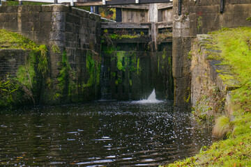 Fototapeta na wymiar canal locks