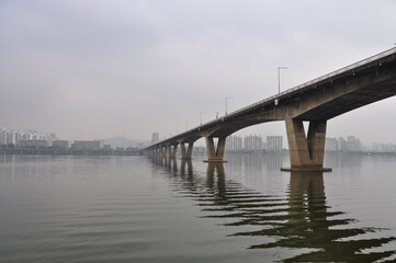 Fototapeta na wymiar Han River Bridge in Seoul Korea.