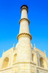 Fototapeta premium The Taj Mahal is an ivory-white marble mausoleum on the bank of the Yamuna river in the city of Agra, Uttar Pradesh. 