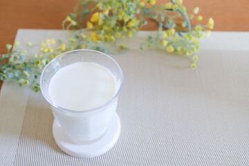 グラスに入った牛乳