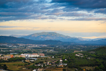 Fototapeta premium Chaine de montagnes proche de Blanes en Espagne