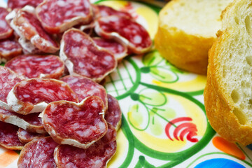 スペイン伝統の白カビサラミ　Fuet, a traditional Spanish sausage