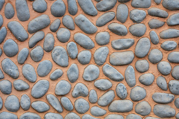 황토와 돌로 만든 담