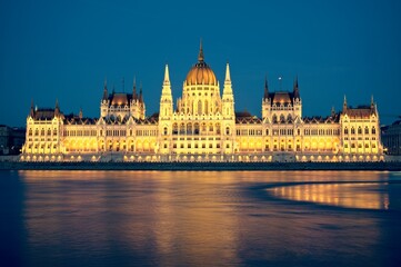 Fototapeta na wymiar Sunset at Hungarian Parliament Building