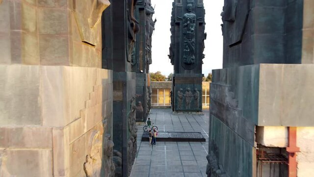 Fly through the pillars or columns of The Chronicle of Georgia.