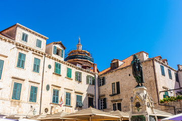 Fototapeta na wymiar Old buildings in Dubrovnik historice center, Croatia