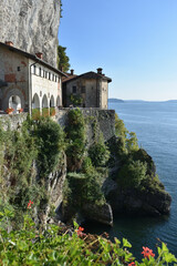 Fototapeta na wymiar Santa Caterina del Sasso, Lago Maggiore