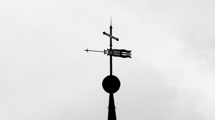 Lightning rod with the Grill where San Lorenzo de El Escorial was burned - Madrid - - obrazy, fototapety, plakaty