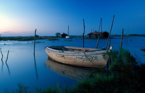 Small boat at dawn - Coux - Charentes maritime - France