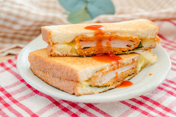 手作りのホットサンド