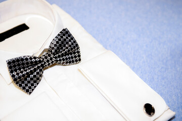 Ivory shirt with accessories, bow tie and cufflinks