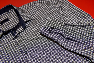 Shirt in a black and white check. Clothes for every day