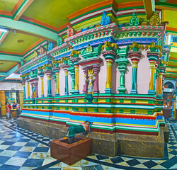 Main shrine of Sri Kaali Amman Hindu Temple, Yangon, Myanmar - obrazy, fototapety, plakaty