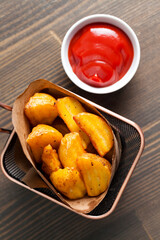 deep-fried baked potato slices, quickly cooked potato slices