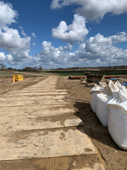 droga tymczasowa z płyt stalowych © X plus