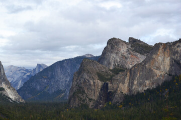 Fototapeta premium The view of the Yosemite Valley from the tunnel entrance. Yosemite National Park, California, USA