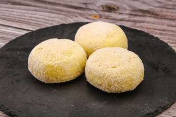 Raw potato zrazy for cooking