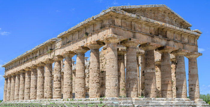 Italy : View of the Temple of Poseidon or Neptune,in Paestum