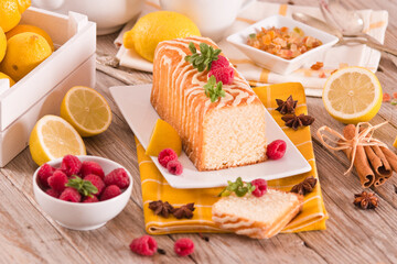 Lemon sponge cake.
