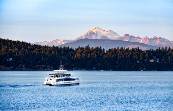 View Of Mt Baker Crusing The San Juan Islands