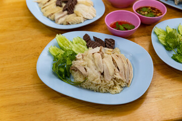 steamed rice topped with chicken