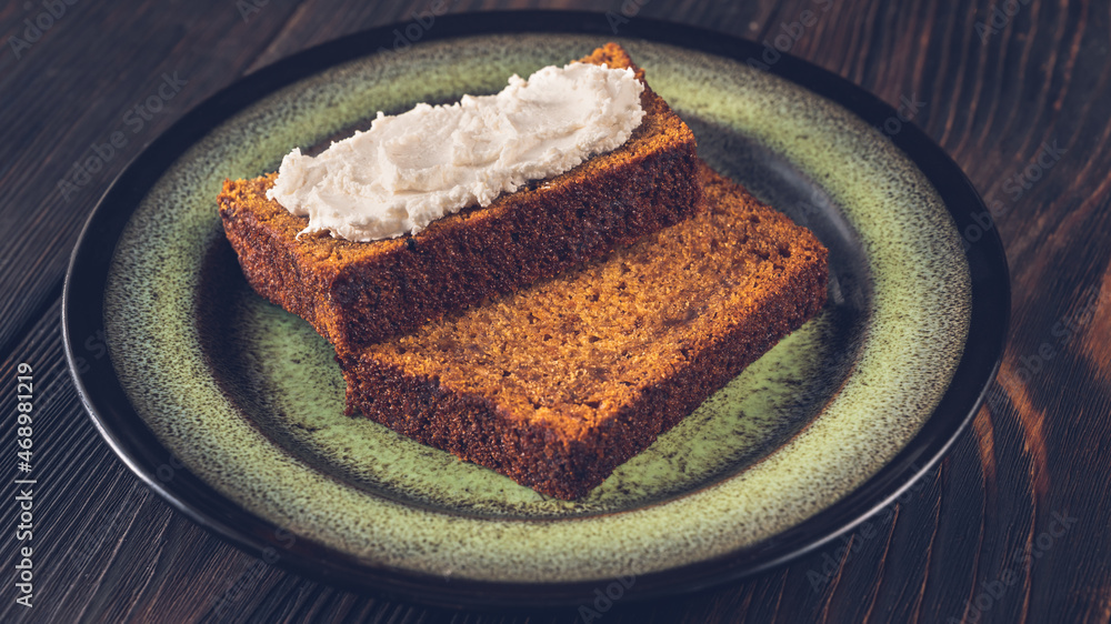 Wall mural Pumpkin bread with cream cheese