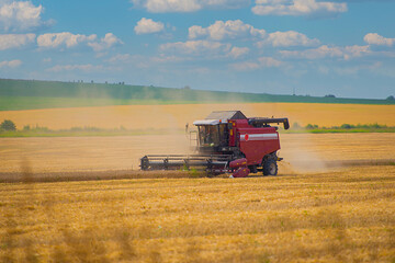 Fototapeta premium heavy agricultural machinery for harvesting