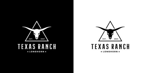 vintage texas ranch logo design with longhorn - obrazy, fototapety, plakaty