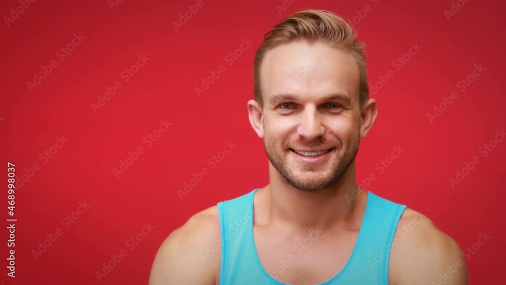 Poster animation of statistics processing over strong caucasian man smiling in gym