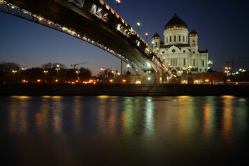 bridge over the Moscow river at night