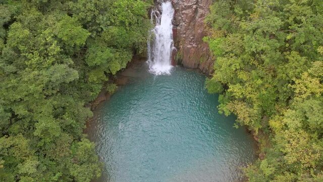 Cascadas en Comarca ngobe bugle 4k
