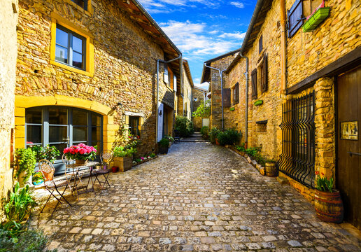 Oingt village in Beaujolais land and his small steet