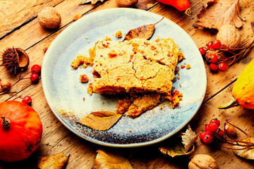 Fresh autumn pumpkin pie.